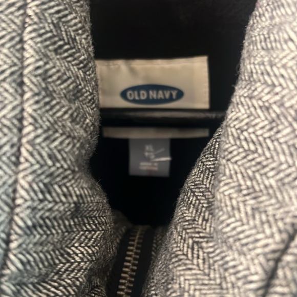 Old Navy Vest - Picture 2 of 6